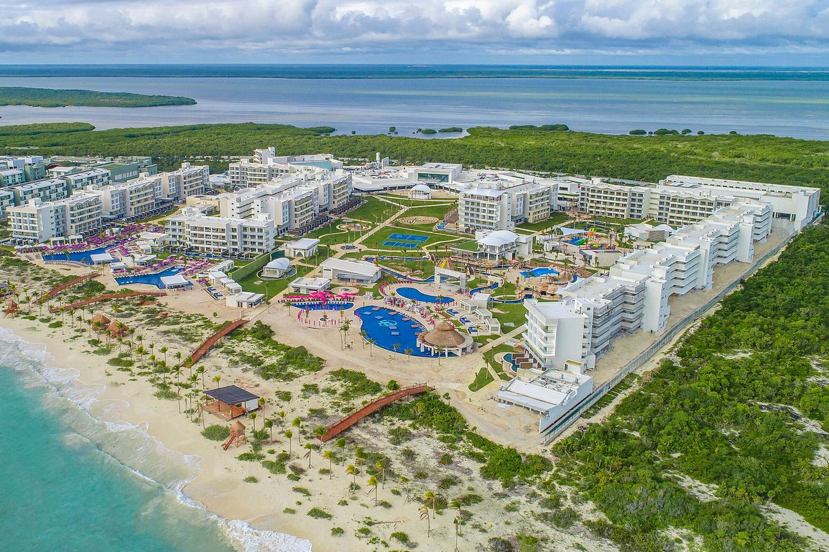 Cancún Solo Adultos